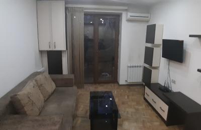 A 2-room apartment is for rent in Yerevan, on Tigran Mets Street, near Tashir