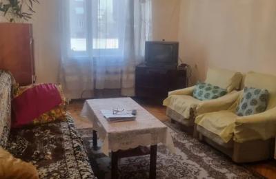 A 2-room apartment is for rent in Komitas